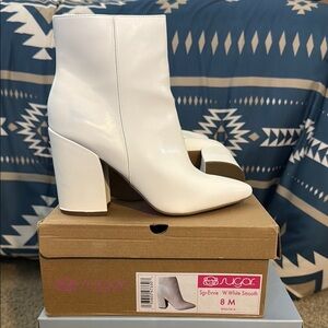 Sugar Women's White Ankle Boots Sz 8